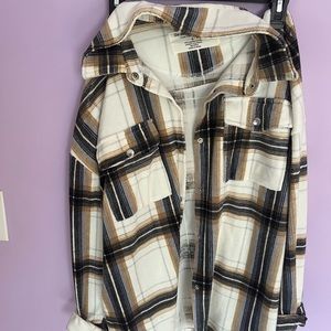 Shacket. Woman’s large.